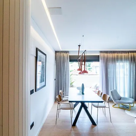 Sh Luxury Apartment