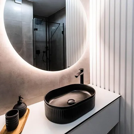 Sh Luxury Apartment